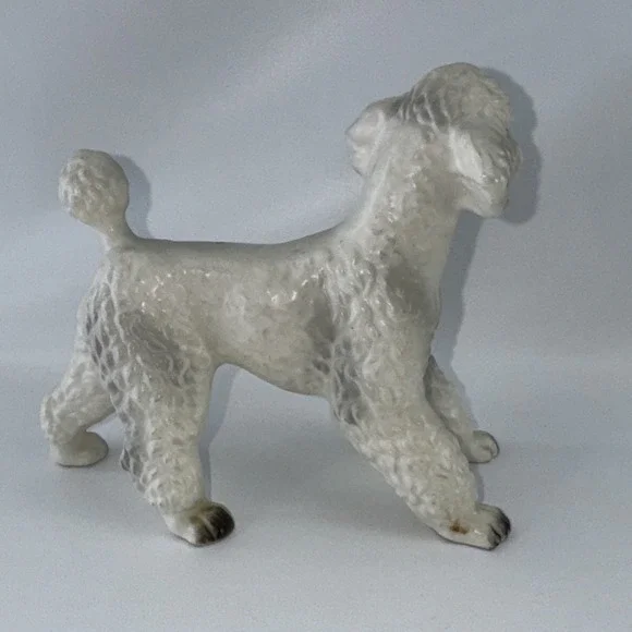 VINTAGE JAPAN BRINN'S White POODLE Porcelain FIGURINE FIGURE 5" tall - Picture 6 of 10